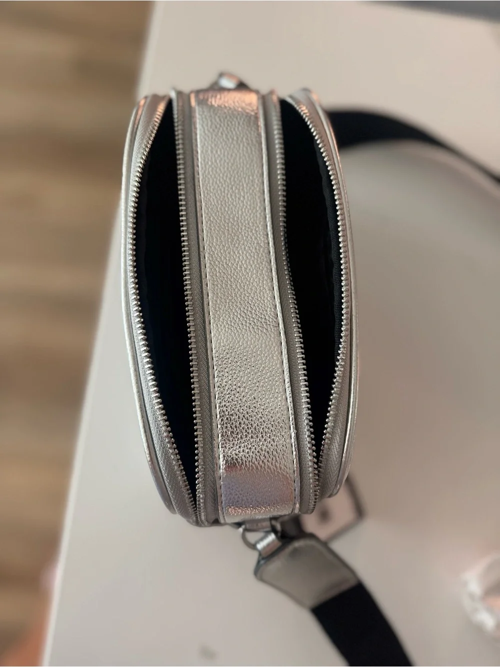 Karl Lagerfeld | Metallic Silver Leather | Camera Crossbody - Picture 10 of 10
